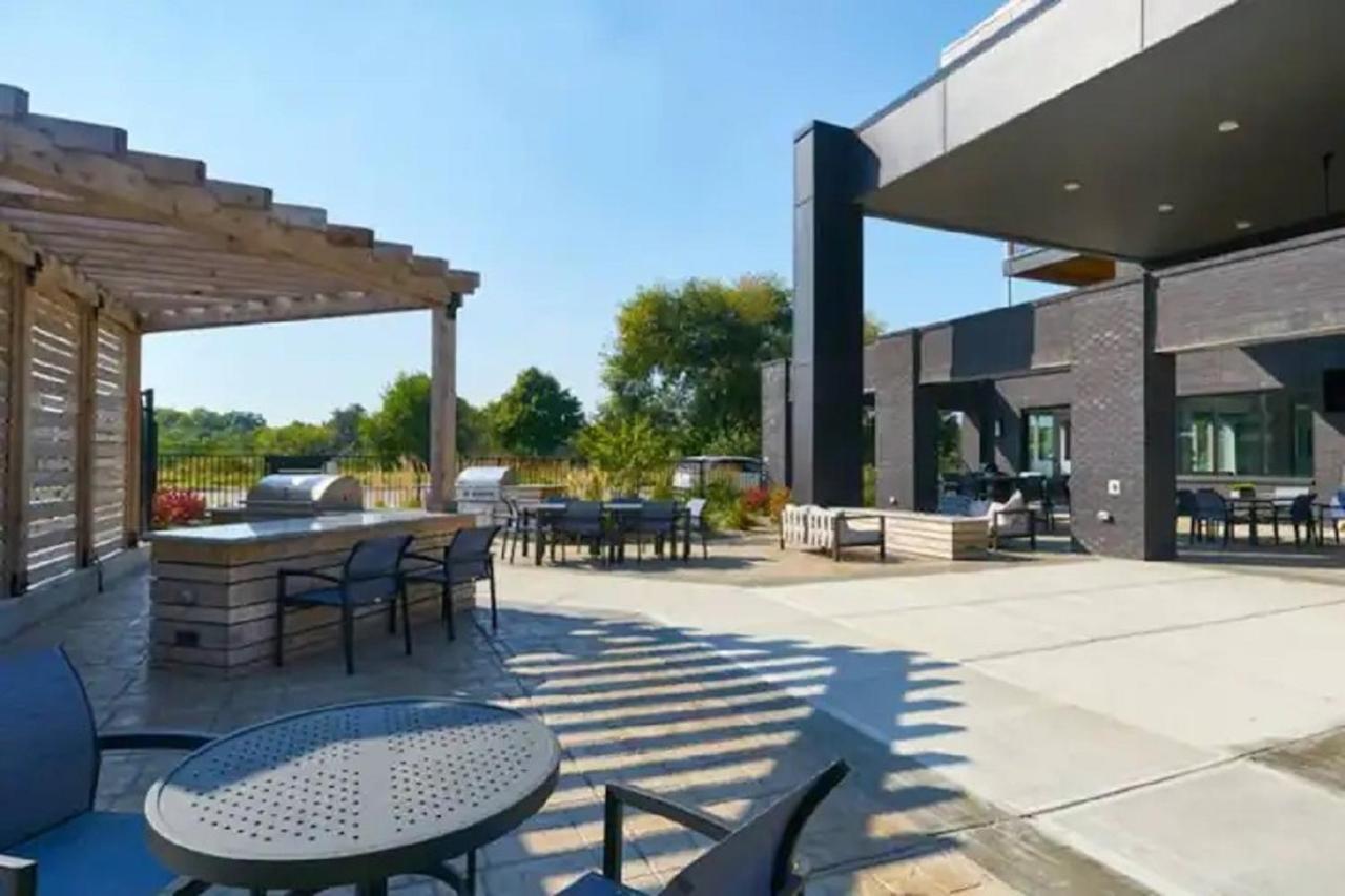 Modern Dwntwn 1 Bdrm Apt Pool Gym Free Parking Indianapolis Exterior foto